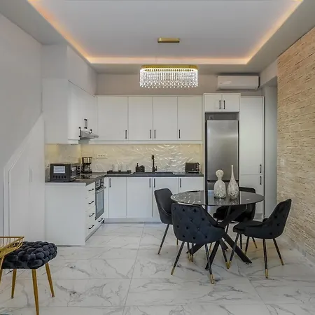 Marquise Residences By Estia Appartamento